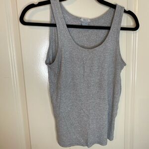 Grey tank top